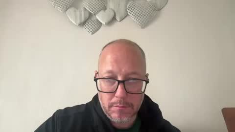 timtim19781978 online show from 05-17-26, 12:01