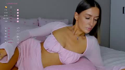 Snapshot of tina__bestie chatting on 07-29-26, 12:25 Tina online show from 07-29-26, 12:25