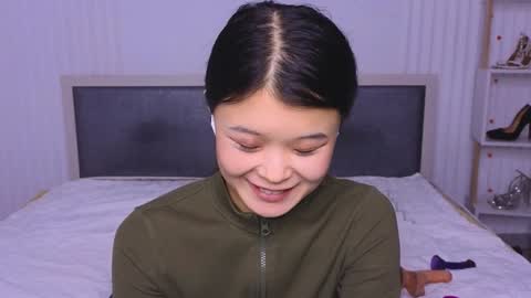 Snapshot of tina__kim chatting on 12-09-24, 11:15 tina__kim online show from 12-09-24, 11:15