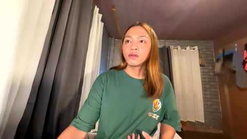 Snapshot of tina_allure chatting on 04-30-26, 09:26 Tina online show from 04-30-26, 09:26