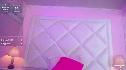 Snapshot of tina_monroee chatting on 06-05-26, 06:52 Tinaa online show from 06-05-26, 06:52