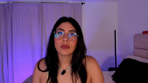 tina_olsen07 online show from 04-26-26, 10:18