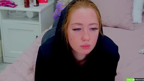 Tina online show from 09-30-25, 04:06