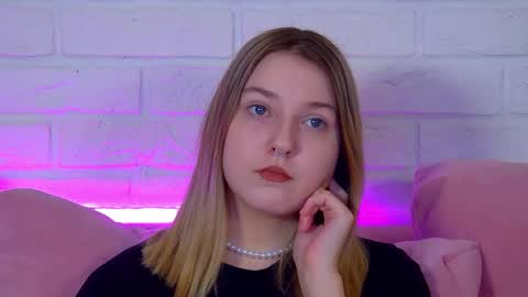 TinaBurton online show from 05-11-26, 04:37
