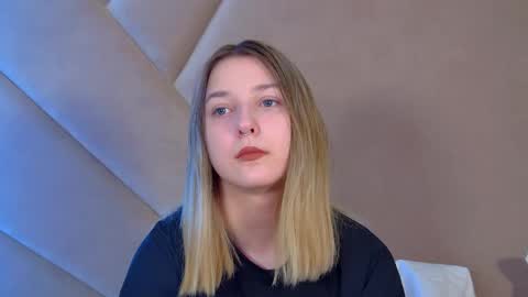 TinaBurton online show from 05-12-26, 04:15