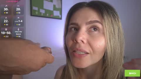 Snapshot of tinacb chatting on 02-19-26, 01:01 tinacb online show from 02-19-26, 01:01