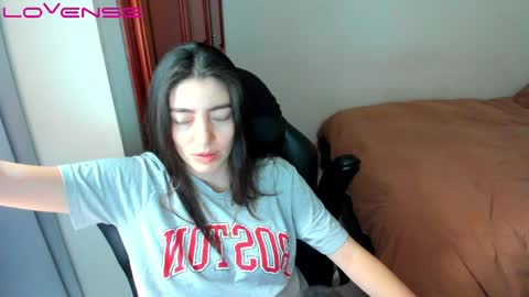 Tina online show from 04-10-26, 07:51