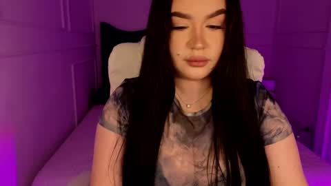 hi im curvy babyface girlie Tina online show from 04-06-26, 07:09