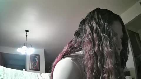 Snapshot of tinahaha909932 chatting on 12-14-25, 07:03 tinahaha909932 online show from 12-14-25, 07:03