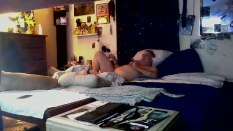 Snapshot of tinalover4u2 chatting on 10-09-25, 05:00 tinalover4u2 online show from 10-09-25, 05:00