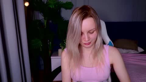 tinasiner online show from 01-14-25, 02:22