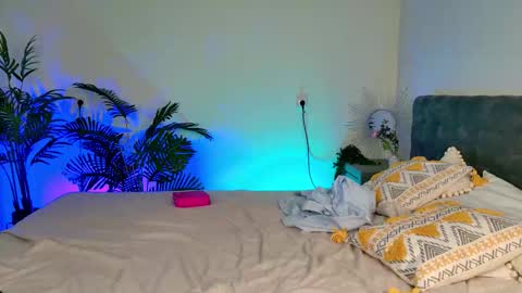 Snapshot of tinasiner chatting on 03-03-26, 02:01 tinasiner online show from 03-03-26, 02:01