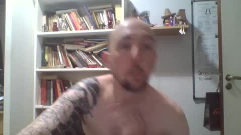 Snapshot of tinchox42 chatting on 09-18-25, 10:56 tinchox42 online show from 09-18-25, 10:56
