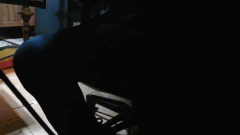 Snapshot of tinkertrain420 chatting on 12-25-24, 06:09 tinkertrain420 online show from 12-25-24, 06:09