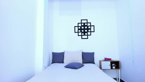 TINNY AND CANDY online show from 10-03-25, 10:01