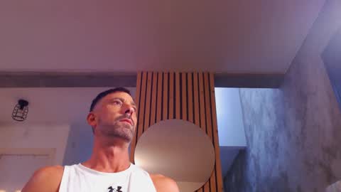 tinoclandestino online show from 01-19-25, 04:46