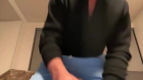 Snapshot of tinusts78 chatting on 01-17-26, 05:12 tinus online show from 01-17-26, 05:12