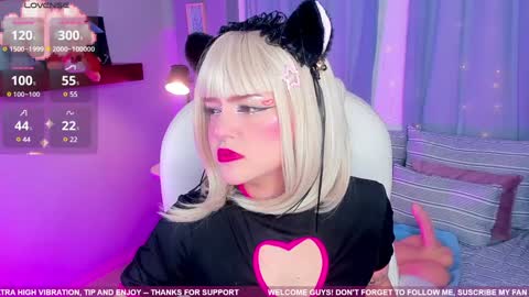 Emmy  blue berry1 online show from 01-22-25, 09:24