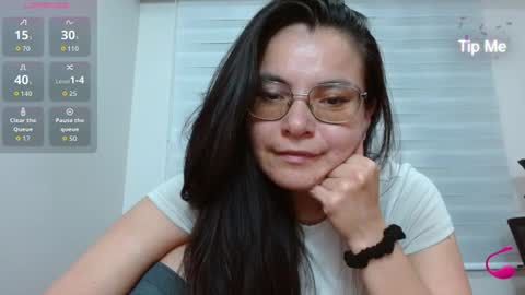 Tiny Caroline online show from 07-23-26, 03:59