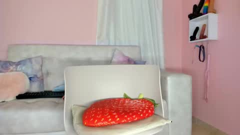 Snapshot of tiny_cora chatting on 02-16-25, 07:49 tiny_cora online show from 02-16-25, 07:49