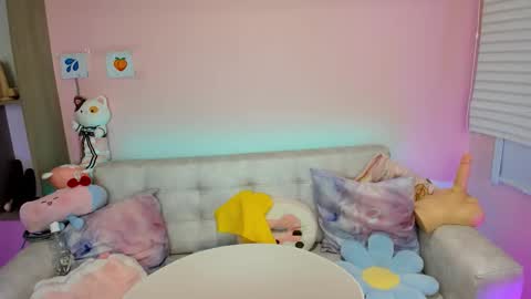 Snapshot of tiny_cora chatting on 09-26-25, 04:22 tiny_cora online show from 09-26-25, 04:22