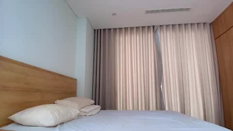 Lia online show from 02-11-25, 02:46