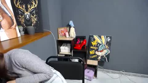 Gloria online show from 10-13-25, 06:13