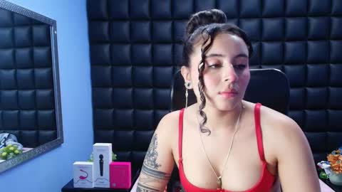 Snapshot of tiny_love_ chatting on 11-26-25, 03:40 tiny online show from 11-26-25, 03:40