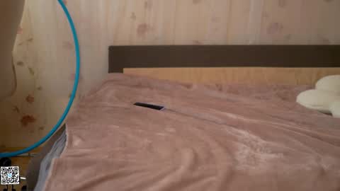 Snapshot of tiny_miracle chatting on 01-31-25, 12:40 Lyssa online show from 01-31-25, 12:40