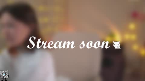 Snapshot of tiny_miracle chatting on 02-08-25, 04:14 Lyssa online show from 02-08-25, 04:14