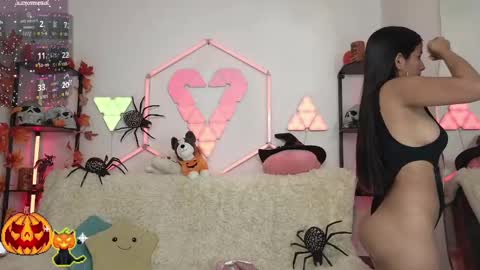 tiny_vixen_ online show from 10-15-25, 01:55