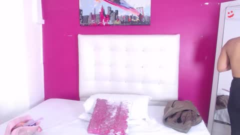 tiny_whore18 online show from 09-27-25, 04:23