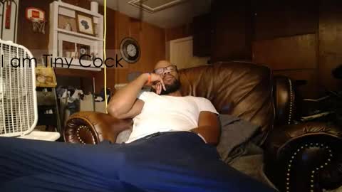 Snapshot of tinycock_1979 chatting on 11-05-25, 06:24 tinycock_1979 online show from 11-05-25, 06:24