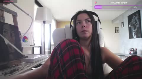 Snapshot of tinykylie chatting on 07-14-26, 10:21 stage Kylie Sinner brand CLITBAIT online show from 07-14-26, 10:21