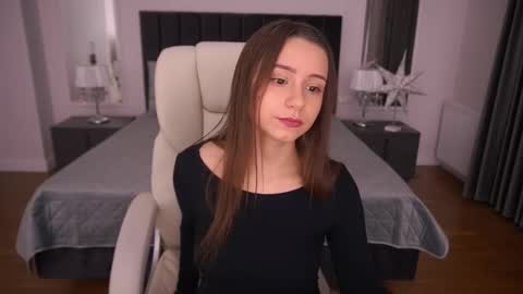 Snapshot of tinynataliee chatting on 12-15-25, 02:38 tinynataliee online show from 12-15-25, 02:38