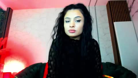 Snapshot of tinyvixen_ chatting on 10-13-25, 04:12 TinyVixen online show from 10-13-25, 04:12