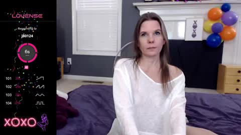 V - Read the bio please thanks. online show from 03-10-25, 10:45