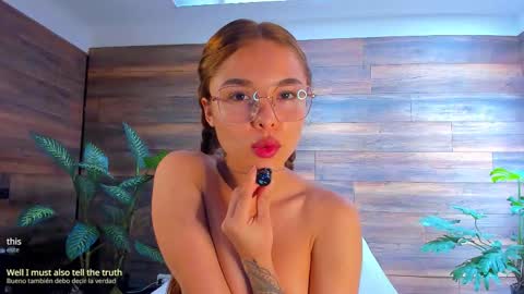 Instagram  tinyw0nder online show from 02-27-26, 05:24