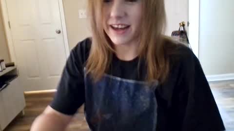 Snapshot of tinywithtiddies chatting on 02-14-26, 04:42 tinywithtiddies online show from 02-14-26, 04:42