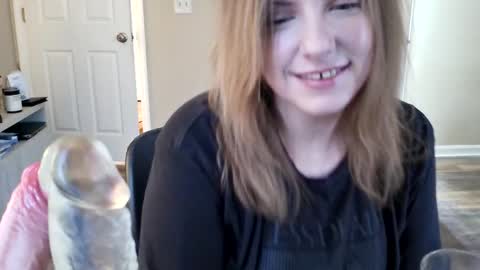 Snapshot of tinywithtiddies chatting on 04-08-26, 01:22 tinywithtiddies online show from 04-08-26, 01:22