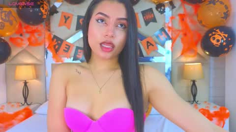 Tiphani Walker online show from 10-28-25, 10:23