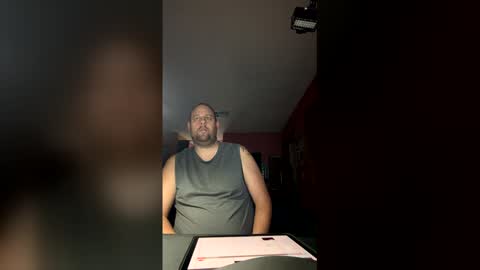Snapshot of tipman84 chatting on 05-23-26, 03:38 C online show from 05-23-26, 03:38