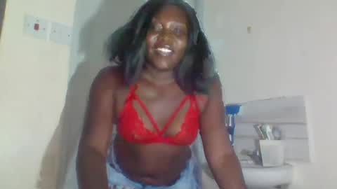Snapshot of tipsynsassy chatting on 06-21-26, 08:11 tipsynsassy online show from 06-21-26, 08:11