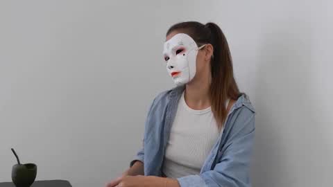 Tinks online show from 10-27-25, 09:35