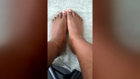 Snapshot of tiptoek chatting on 06-19-26, 11:58 tiptoek online show from 06-19-26, 11:58