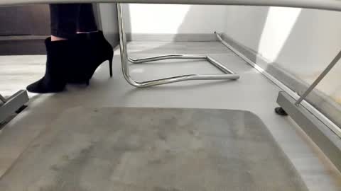 Anna online show from 01-06-25, 10:02