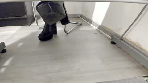 Anna online show from 11-09-25, 03:27