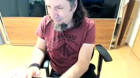 Snapshot of tirolerboy27 chatting on 05-06-26, 08:52 Tirolerboy27 online show from 05-06-26, 08:52