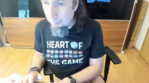 Snapshot of tirolerboy27 chatting on 06-03-26, 02:33 Tirolerboy27 online show from 06-03-26, 02:33