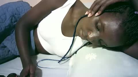 Snapshot of tishah chatting on 11-06-25, 05:03 Roshan online show from 11-06-25, 05:03